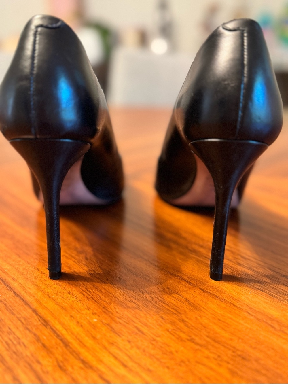 Schutz Black Leather Gold Embellished Pointed Toe Pumps Heels US 8 - Picture 12 of 16